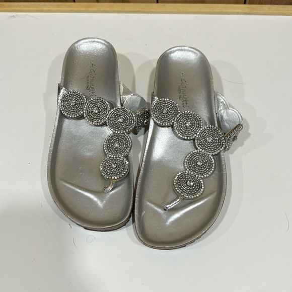 Silver sandals - Picture 1 of 3